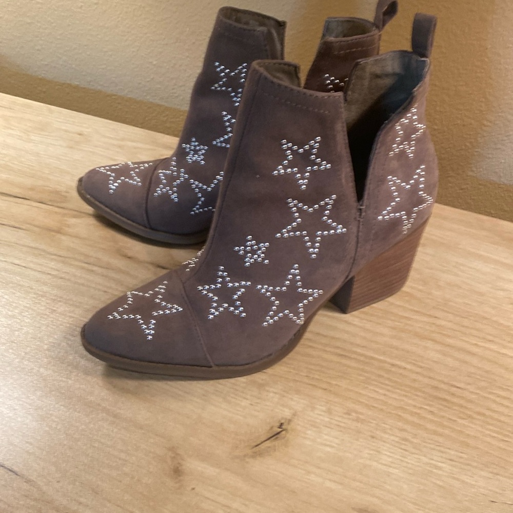 CARLOS SANTANA star studded boots western booties